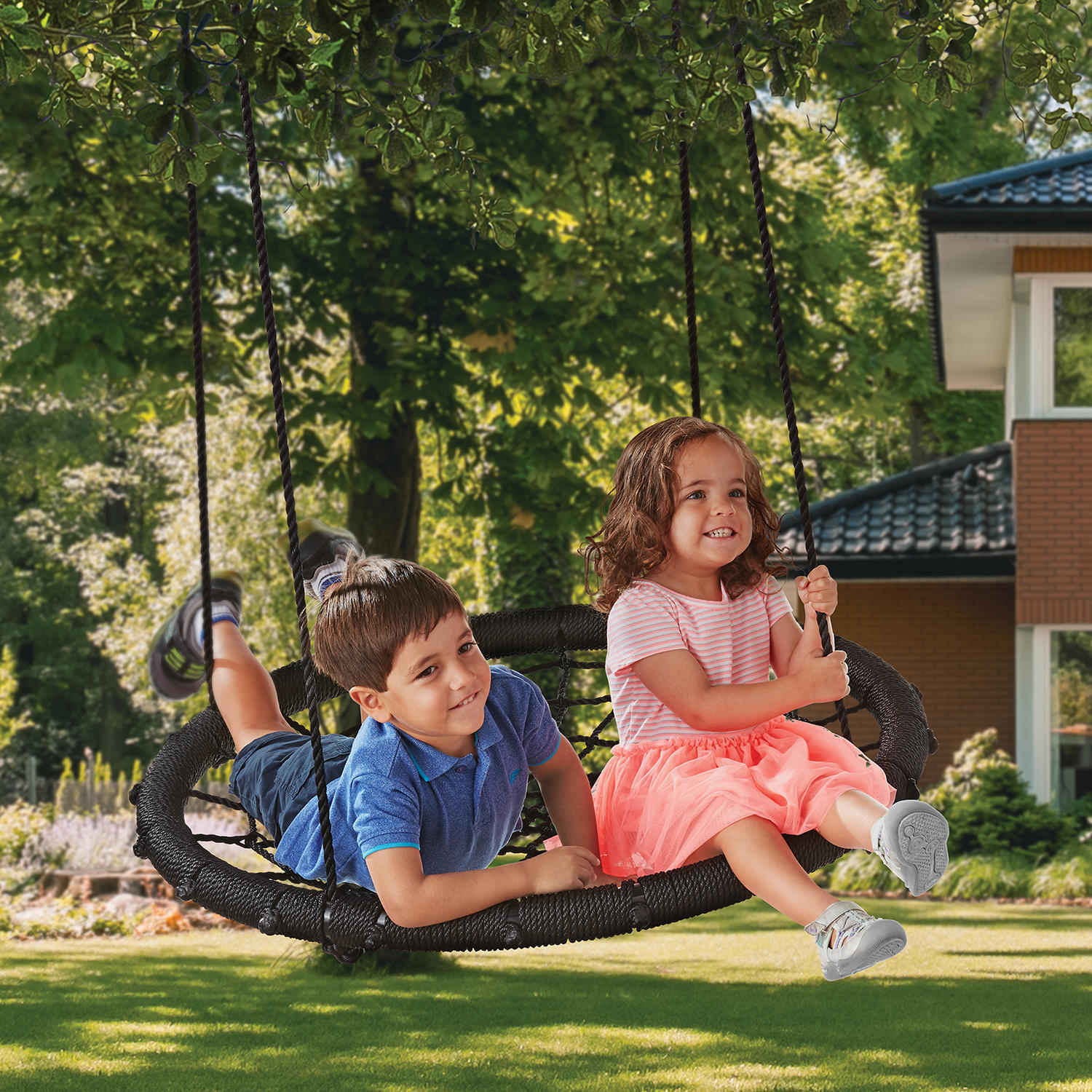 Member's Mark 40" Webbed Nest Swing (Assorted Colors)